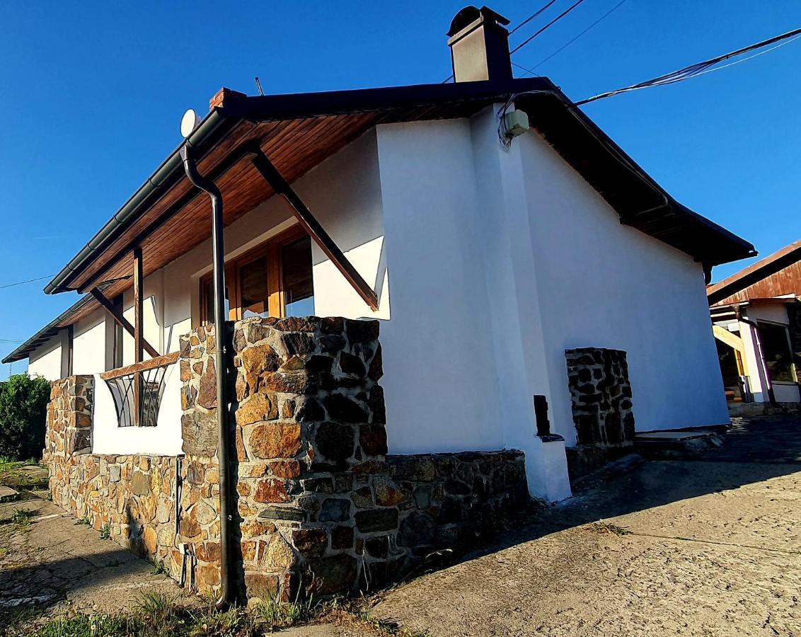 Katerina Restaurant A Penzion Розвадов Экстерьер фото
